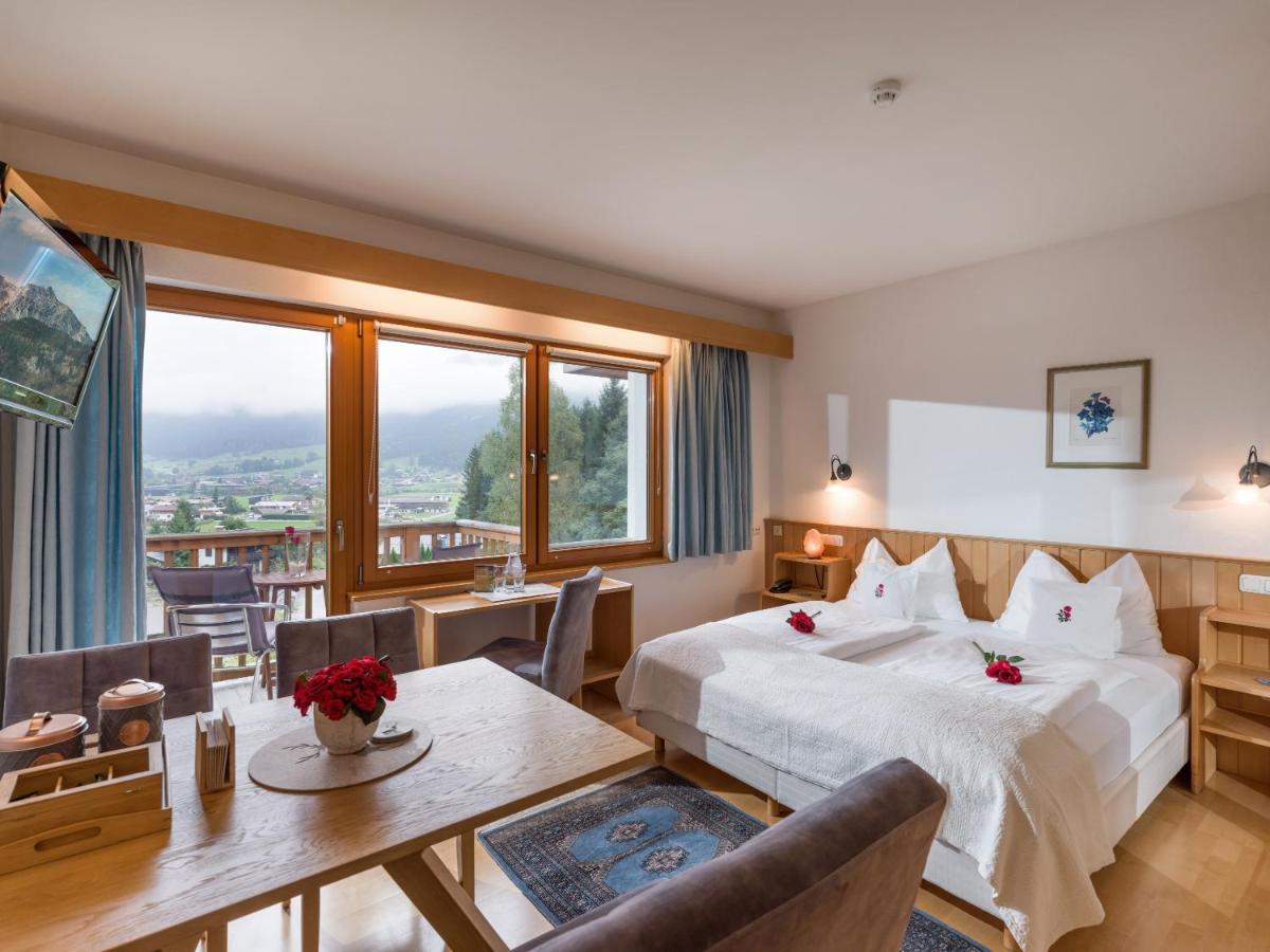 Gartenhotel Rosenhof Bei Kitzbuehel Oberndorf in Tirol Dış mekan fotoğraf