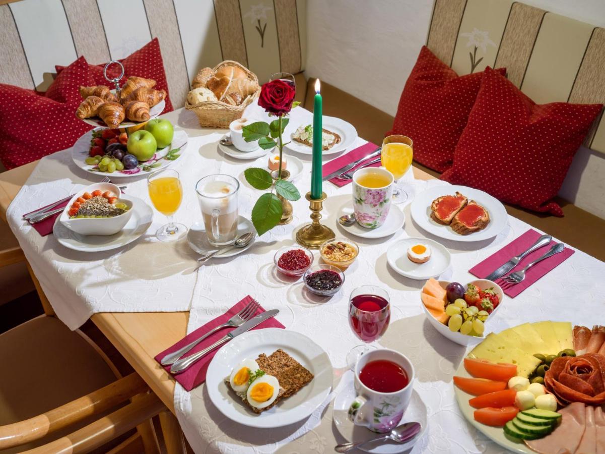 Gartenhotel Rosenhof Bei Kitzbuehel Oberndorf in Tirol Dış mekan fotoğraf